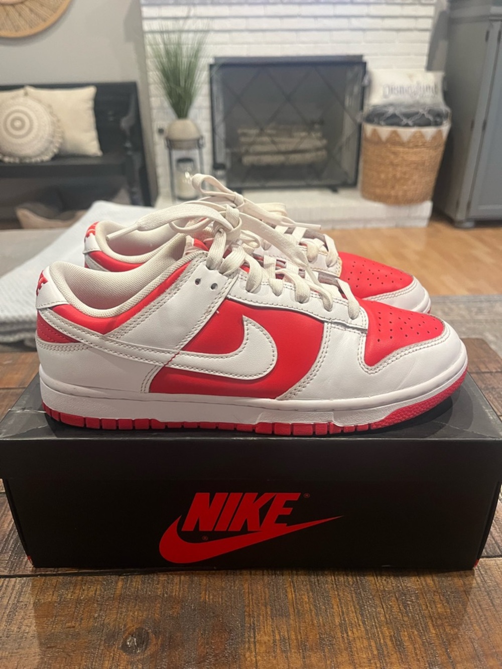 Nike Dunk Low-Top “Championship Red” size 8